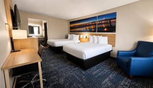 Deluxe Double Room with Two Double Beds - Non-Smoking