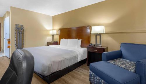 King Room - Accessible/Non-Smoking