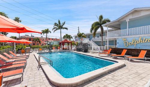 Pool Side Suite Queen