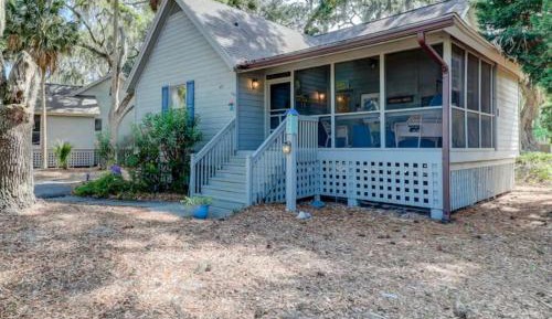 Three-Bedroom Vacation Home 