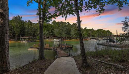 Four-Bedroom Vacation Home