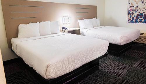 Queen Room with Two Queen Beds - Non-Smoking