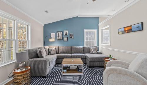 Five-Bedroom Apartment