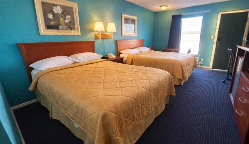 Deluxe Queen Room