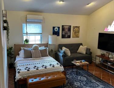 One-Bedroom House