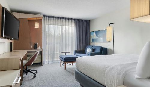 King Room with Balcony and Sofa Bed