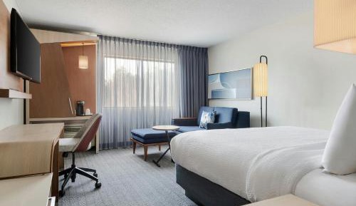 King Room with Sofa Bed