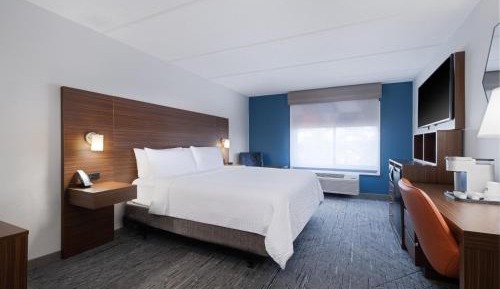 King Room - Disability Access Hearing Accessible - Roll-In Shower
