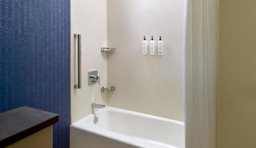 King Suite with Water View