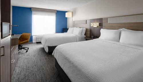 Standard Room with Two Queen Beds