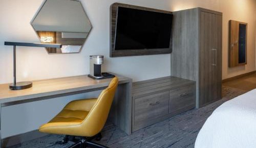 Suite - Mobility Access/Hearing Accessible