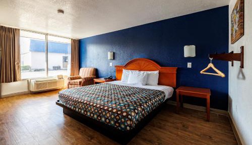 Queen Bed Non-Smoking