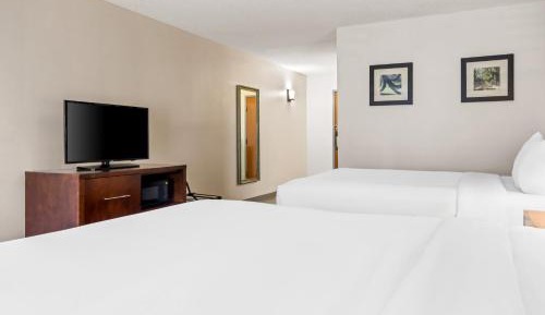 Queen Room with Two Queen Beds - Disability Access/Non-Smoking