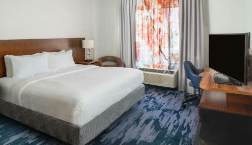 King Room - Hearing Accessible