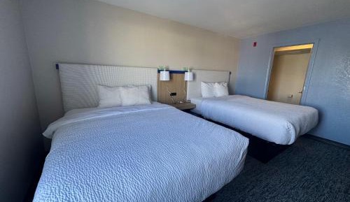 Standard Room with Two Queen Beds