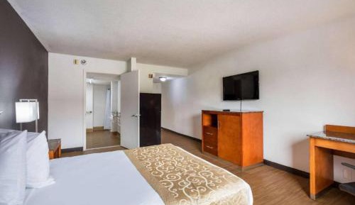 Full Bed Accessible	