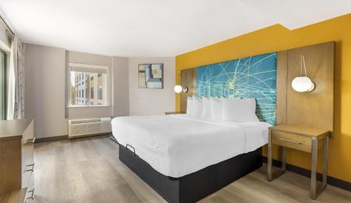 King Suite with Sofa Bed and Balcony