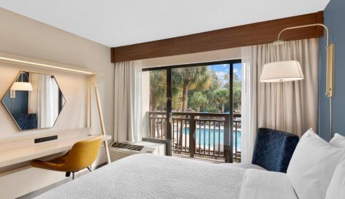King Room with Sofa Bed - Pool View