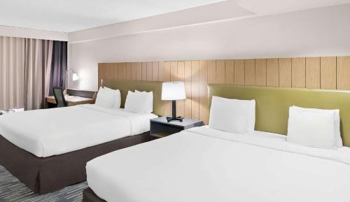 Quadruple Room with Two King Beds - Disability Access/Non Smoking