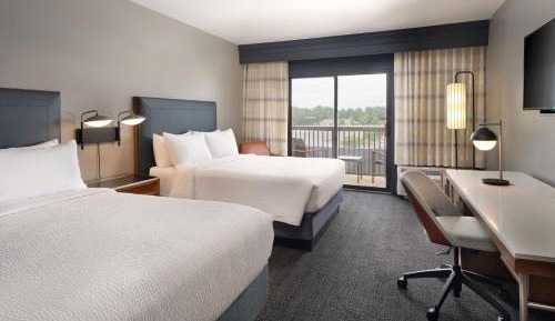 Deluxe Queen Room with Two Queen Beds and Balcony