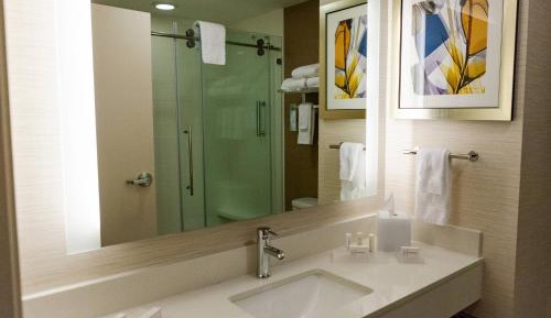 King Room - Hearing Accessible