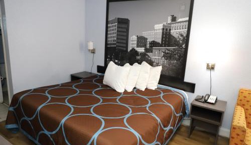 King Room - Non-Smoking
