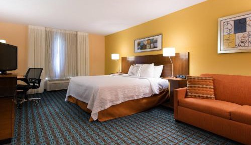 King Room with Sofa Bed