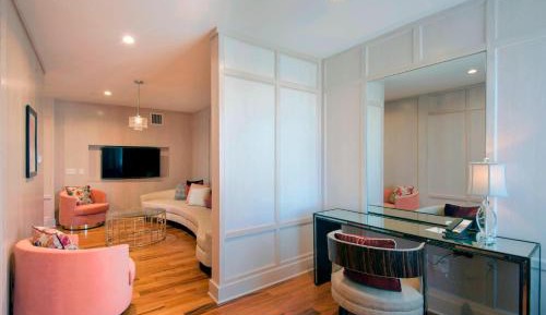 One-Bedroom King Suite