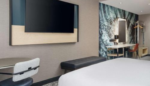 King Room with Peloton Bike