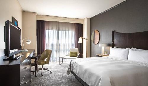 King Room - Hearing Accessible
