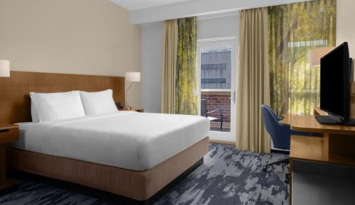 King Room with Balcony