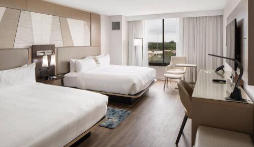 Club level, Guest room, 1 King or 2 Queen
