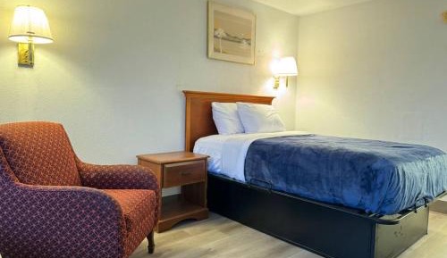 Standard King Room