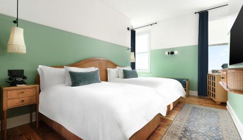 Premium 2 Double Beds 