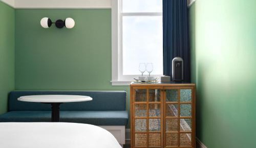 Premium King Room