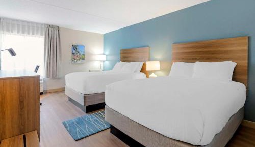 Queen Room with Two Queen Beds - Non-Smoking