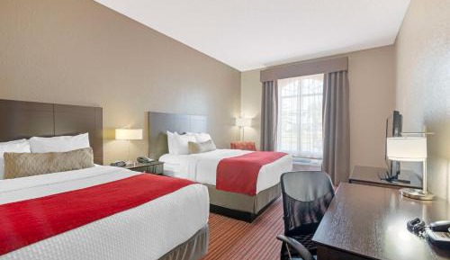 Queen Room with Two Queen Beds - Non-Smoking