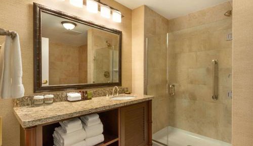 Two-Room Queen Suite with Two Queen Beds