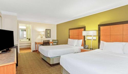 Deluxe Double Room with Two Double Beds