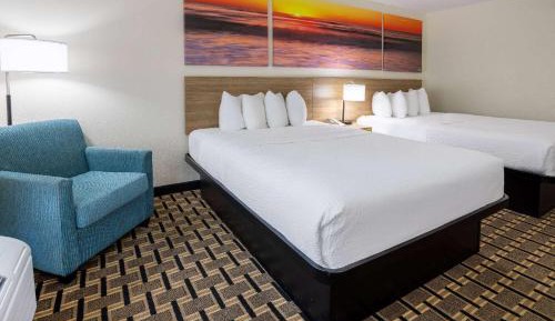 Queen Room with Two Queen Beds - Non-Smoking