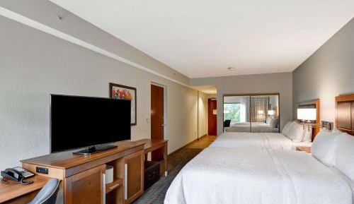 Queen Room with Two Queen Beds and Sofa Bed - Non-Smoking