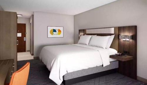 Standard King Room