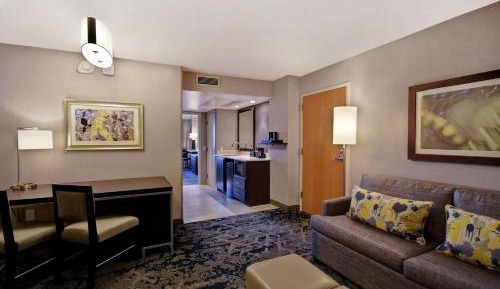 One-Bedroom Suite - Mobility Access/Bath Tub