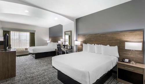 Large Queen Room with Two Queen Beds - Non-Smoking