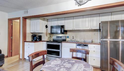 One Bedroom Apartment