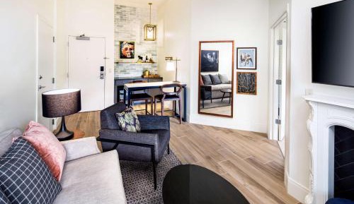 Andaz Suite