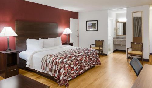 King Bed Suites - Non Smoking