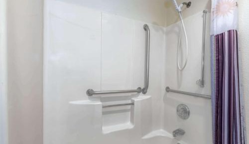 Double Room with Bath Tub - Mobility/Hearing Accessible/Non-Smoking