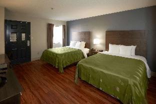 Efficiency Queen Room with Two Queen Beds - Smoking