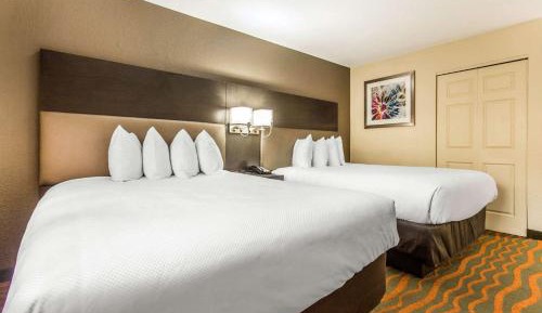 Queen Studio Suite with Two Queen Beds - Mobility/Hearing Accessible
